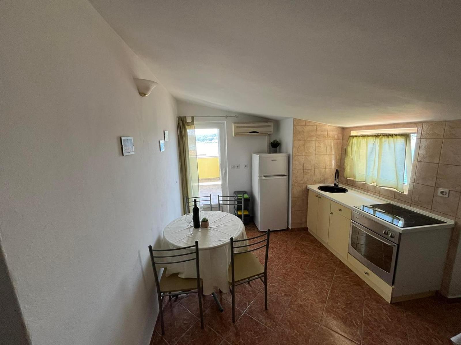 Apartment Jelena ラブ 部屋 写真