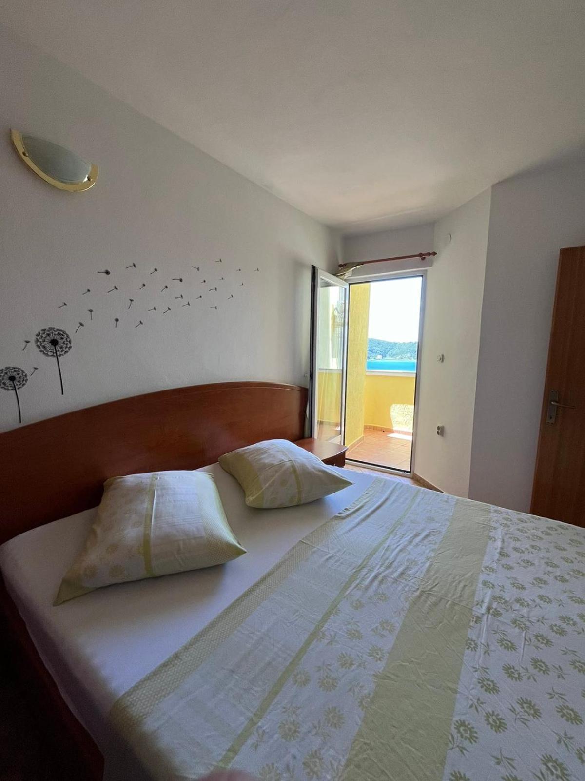 Apartment Jelena ラブ エクステリア 写真